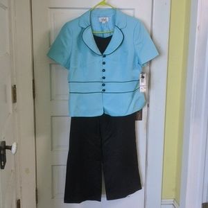 NWT Le suit turquoise and black size 18 pant suit